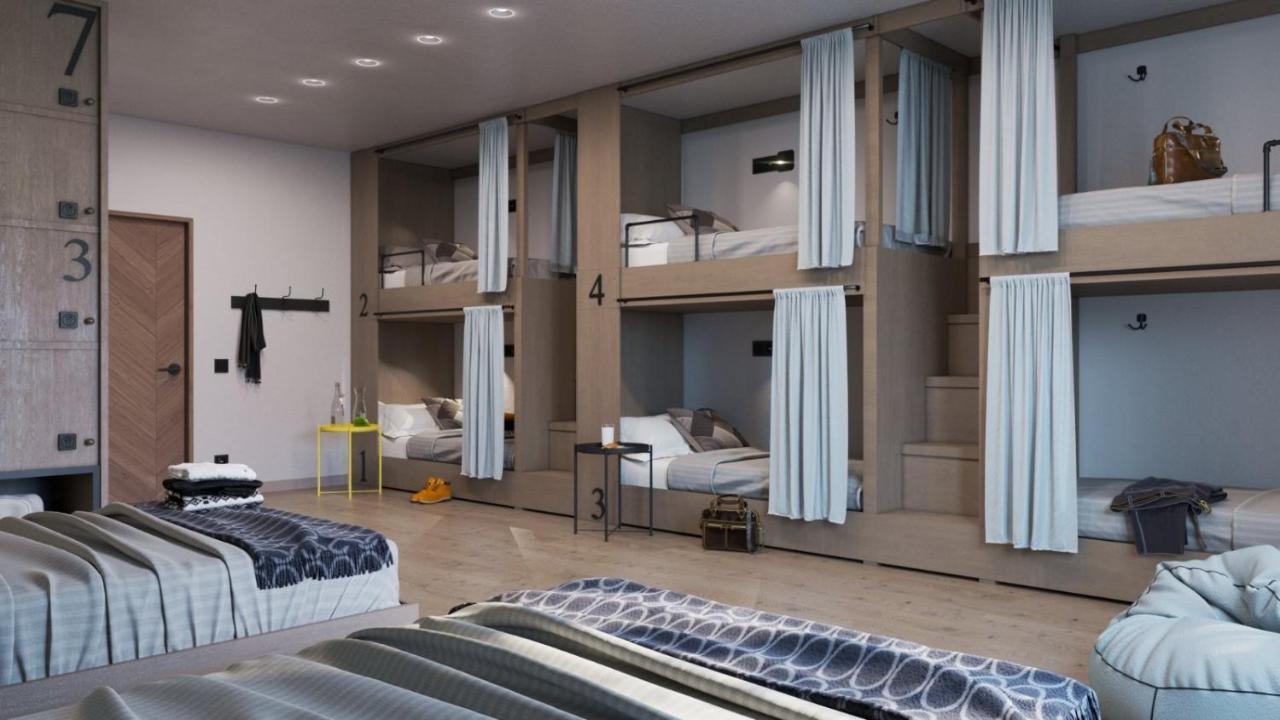 Garden Plaza Hotel Neresnytsya Екстериор снимка